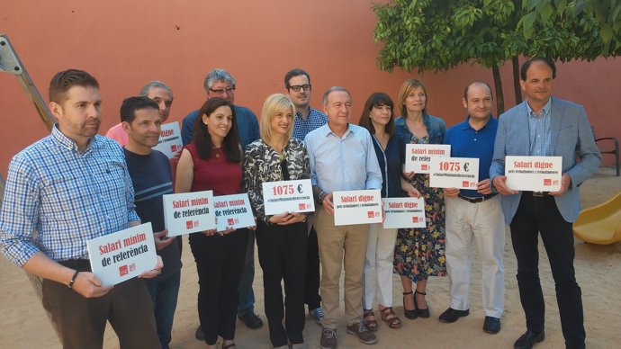 Los 12 alcaldes del PSC en el Baix Llobregat