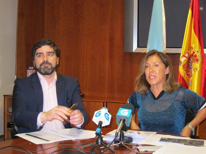 El director de Augas y la conselleira de Medio Ambiente, Beatriz Mato