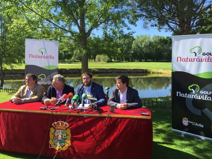 Sánchez Cabrera durante la rueda de prensa