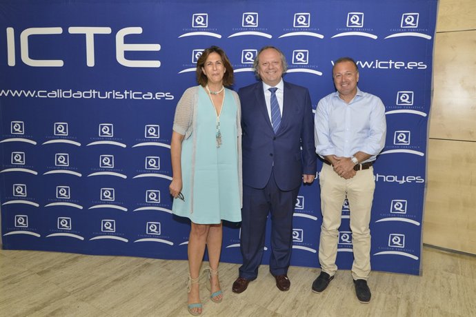 IX edición de la entrega de las banderas 'Q' de calidad turística