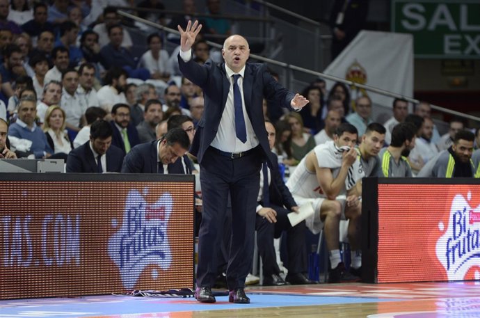 Pablo Laso (entrenador del Real Madrid)  en el Real Madrid - Valencia