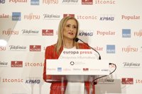 Cifuentes afirma que el Ayuntamiento de Carmena es un "lastre" para la inversión