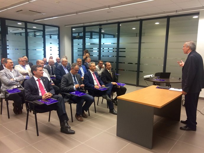 VISITA AL AEROPUERTO