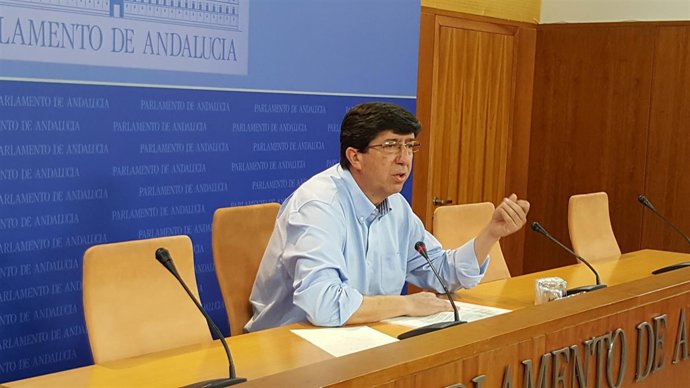 El presidente y portavoz de Ciudadanos en el Parlamento andaluz, Juan Marín