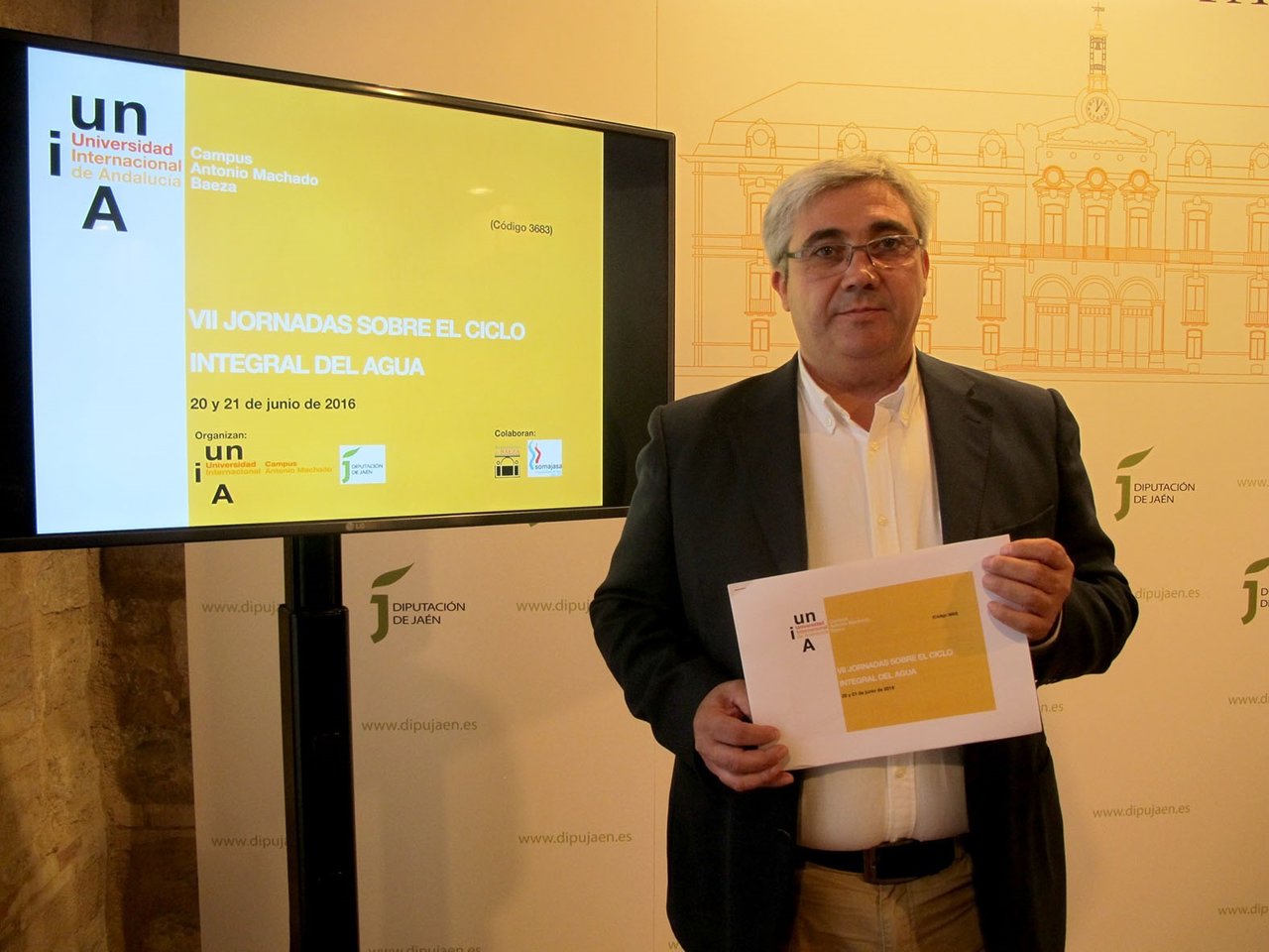 Cruz presenta las VI jornadas sobre el ciclo integral del agua.