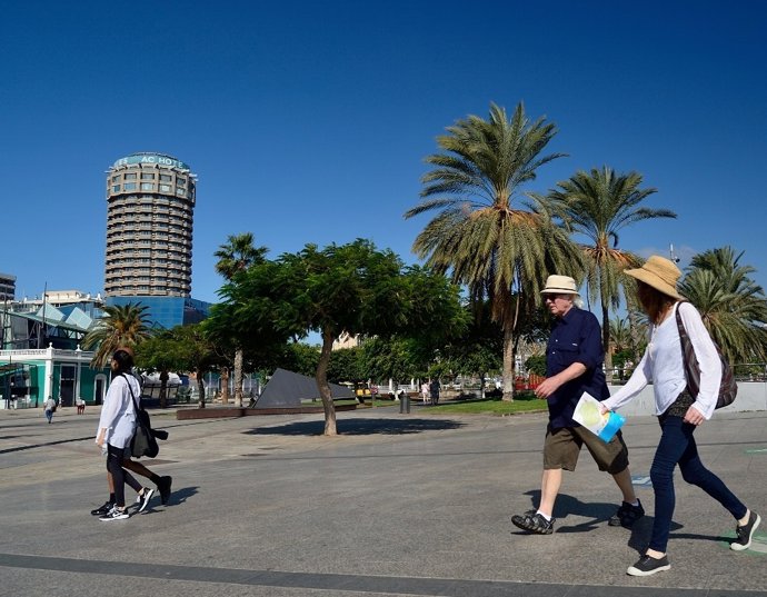 Turistas en Las Palmas de Gran Canaria