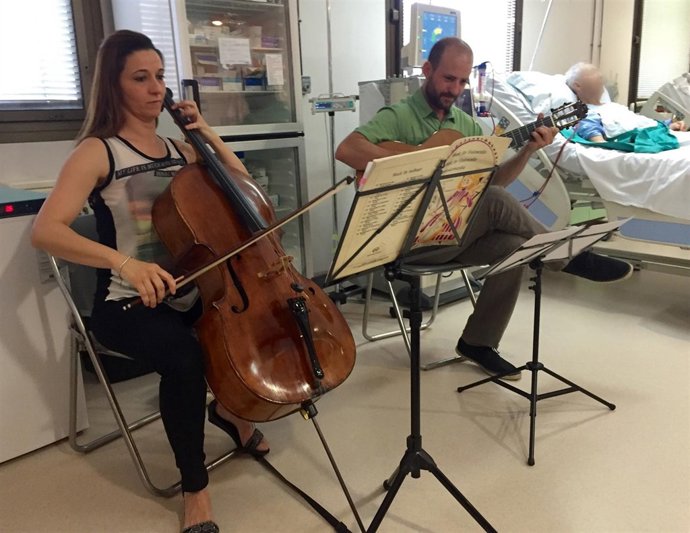 Microconciertos en hospitales públicos