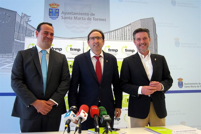 Alfonso Polanco (centro), David Mingo (izda) y José Luis Vázquez. 