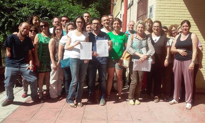 Los profesores del IES San Pablo denuncian la falta de cobertura de una baja