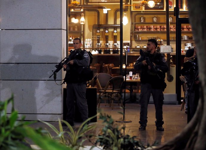Cuatro muertos por el tiroteo de Tel Aviv