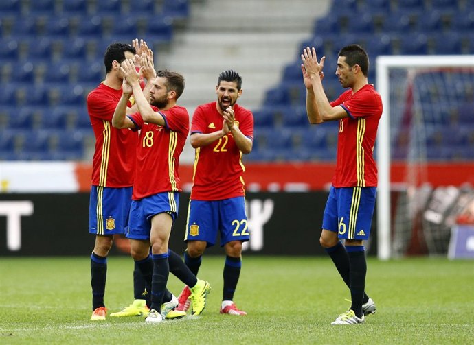 Selección española España Nolito Sergio Busquets Jordi Alba Bruno Soriano