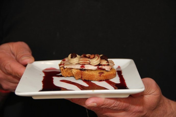 Tapas, tapeo, cañas, pincho, pintxo, comida