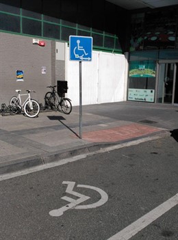 Estacionamiento para personas con discapacidad