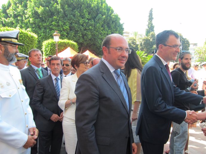 El presidente de la Comunidad junto alcalde Murcia en acto Día de la Región