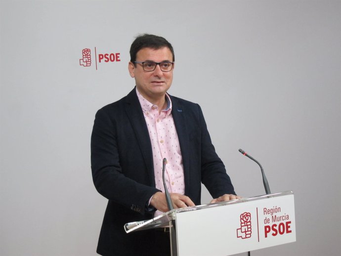 El portavoz del Comité electoral del PSOE-RM, Emilio Ivars