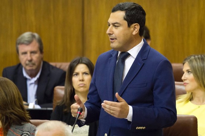 El presidente del PP-A, Juanma Moreno, en un debate parlamentario