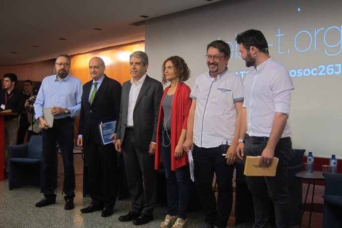 J.C.Girauta, J.Fernández, F.Homs, M.Batet, X.Domènech y G.Rufián