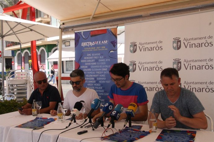 PRESENTACIÓN DE ELECTROPLASH