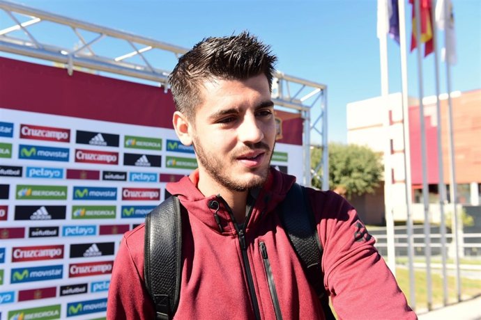   Morata A Su Llegada A La Concentracion Con La Seleccion 