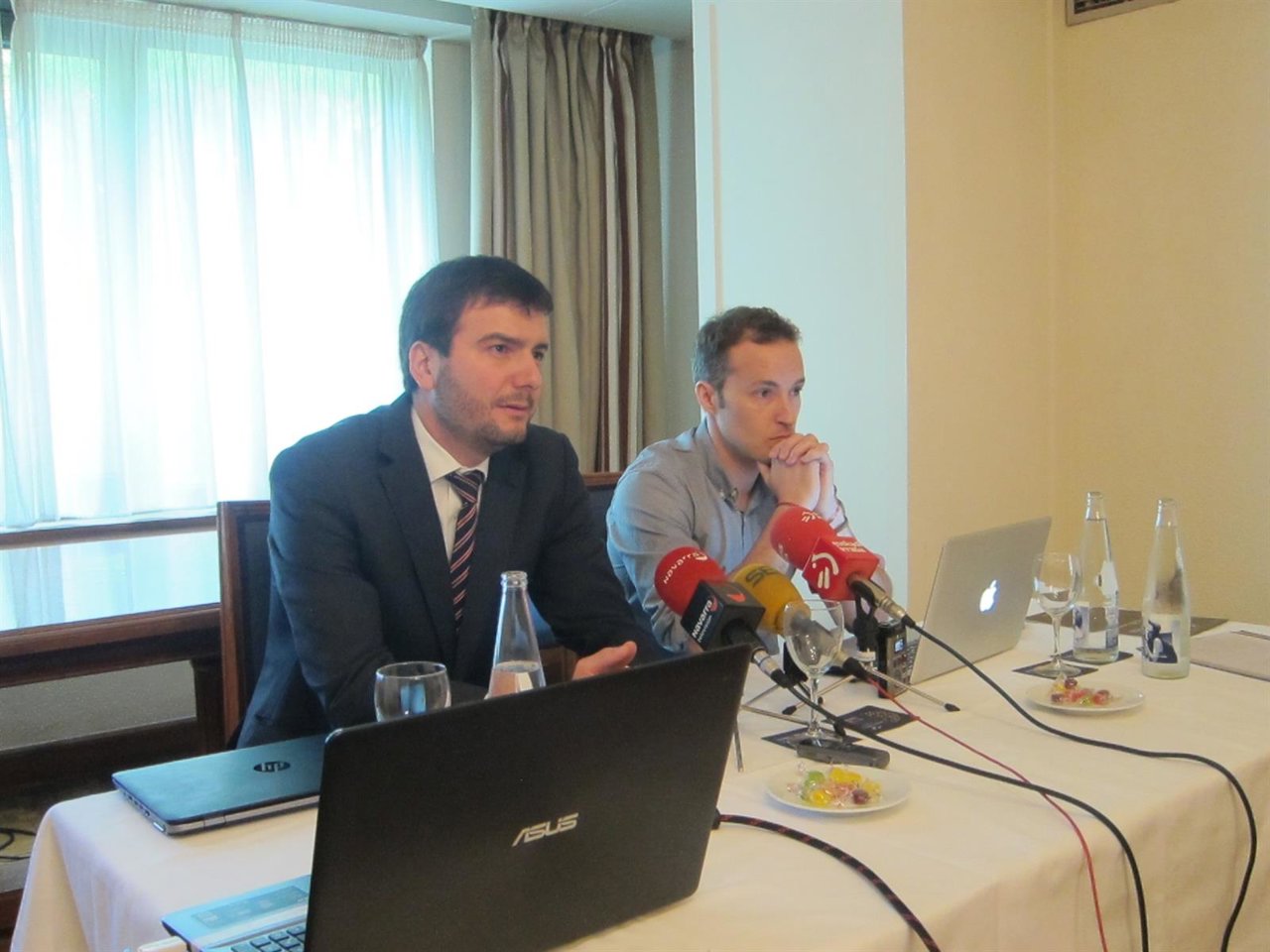 Representantes de Dédalo Projects.