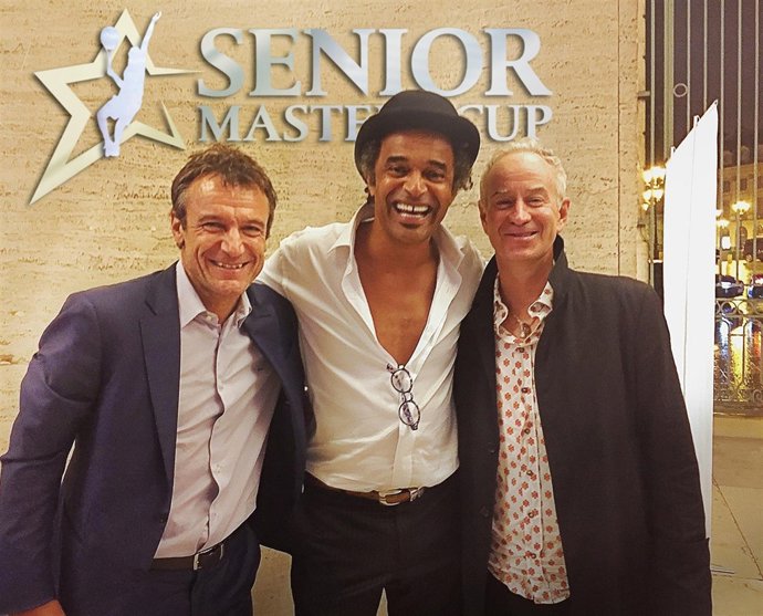 Mats Wilander, Yannick Noah y John McEnroe en el Seniors Masters Cup