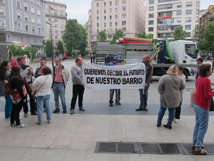 Protesta de los vecinos de Antonio Cabezón