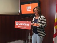 C's asegura que Colau pagó tres noches de hotel a Varoufakis por una conferencia de un día