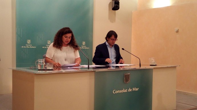 Costa y Negueruela en la rueda de prensa tras el Consell de Govern