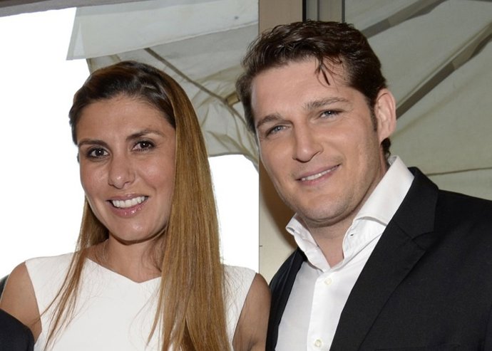 Manuel Tenorio y su mujer, la periodista Silvia Casas