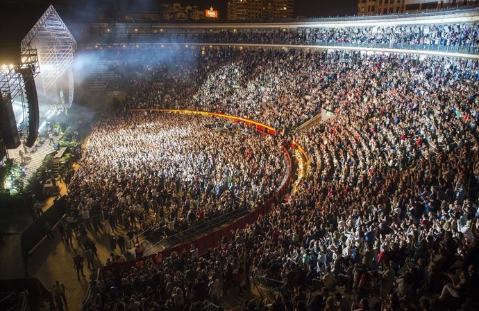 Plaza de Toros durante la celebración de un concierto
