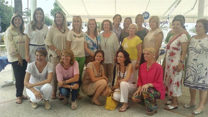 Reunión de mujeres del PP con la Asociación Mujeres en Igualdad