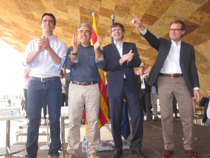 T.Postius,F.Homs, C.Puigdemont y Artur Mas