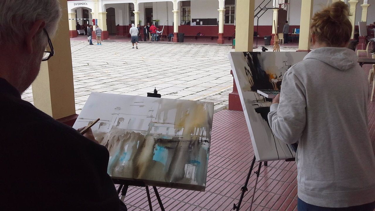 Participantes de el taller 'Pintura entre patios', en  la cárcel de Burgos.