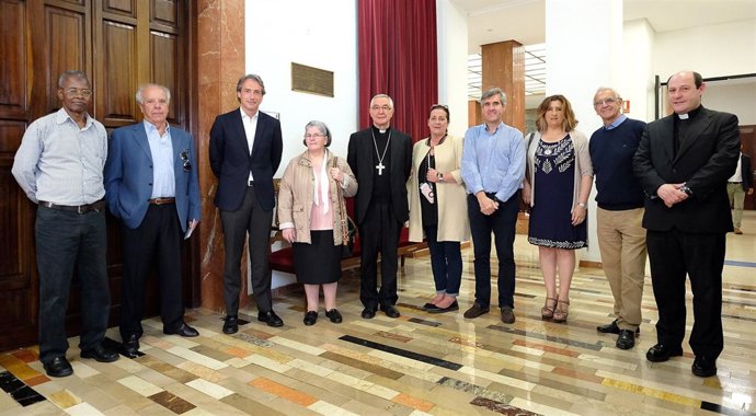 Entrega de la recaudación solidaria de la Cabalgata de Reyes