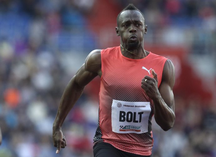 Usain Bolt gana en la reunión de Ostrava