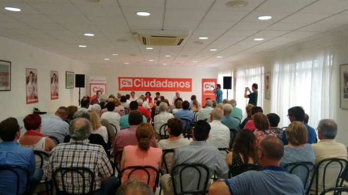 C's en un acto de campaña en Menorca