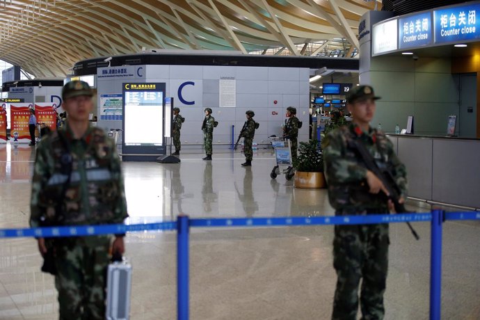Seguridad en el Aeropuerto Internacional de Pudong, en Shanghai