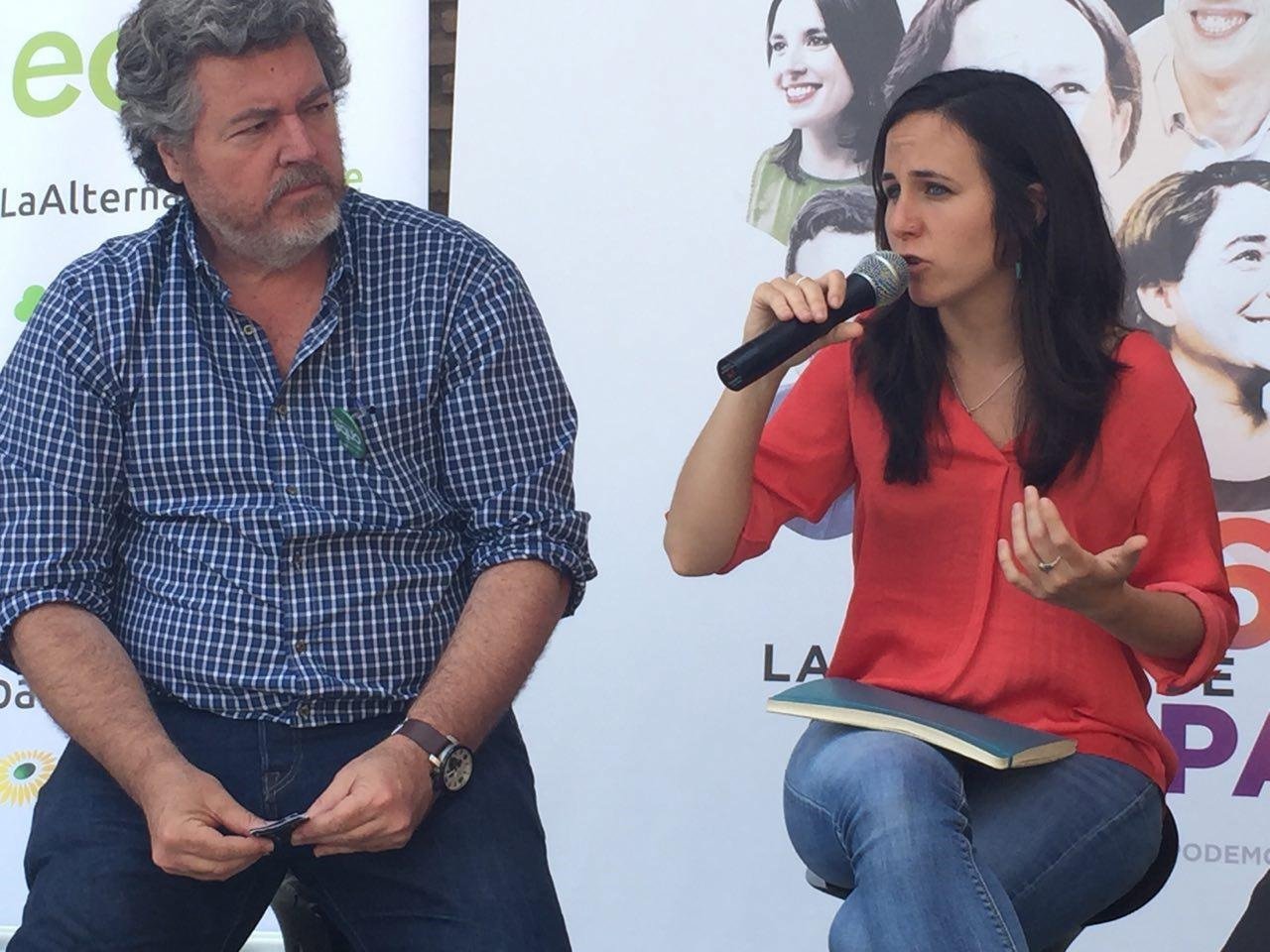 Ione Belarra y el portavoz de Equo, Juantxo López Uralde, en un acto en Tudela