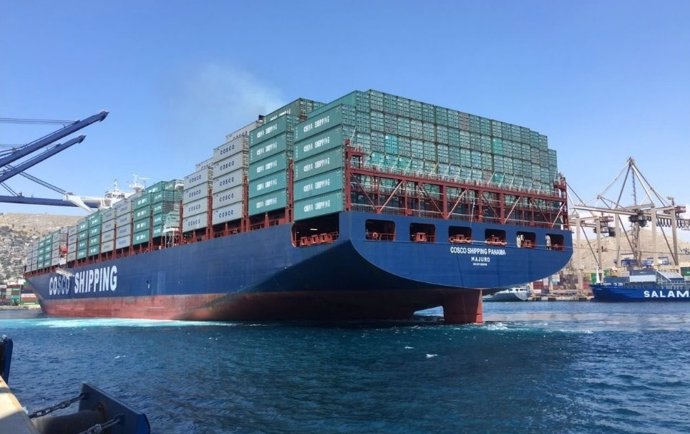 Barco inaugurará Canal de Panamá