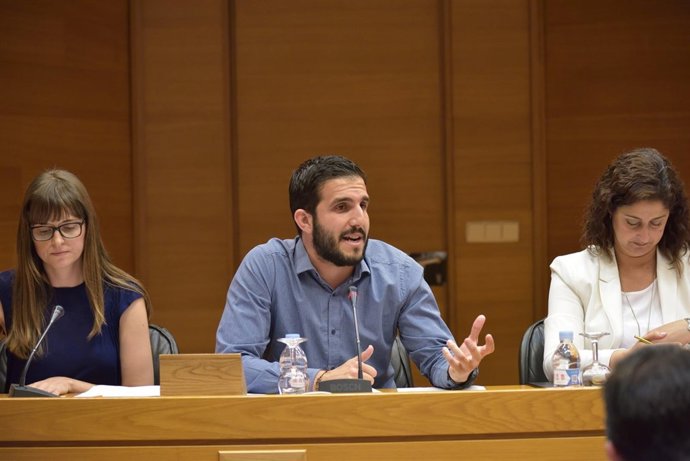 Elena Cívico y Sergi Pitarch en la comisión sobre el accidente del metro