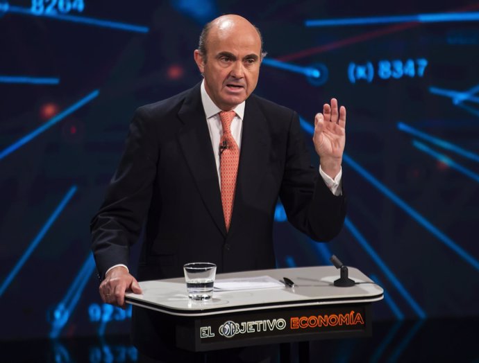 El ministro de Economía, Luis de Guindos, durante el debate en La Sexta