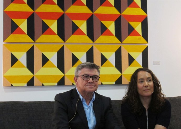 El director del Palau de la Música, Vicent Ros, junto a la edil Glòria Tello