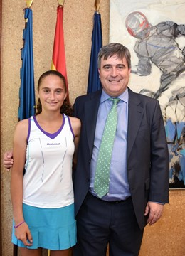 Fotonoticia CSD Miguel Cardenal Recibe La Campeona Del Longines Future Tennis Ac