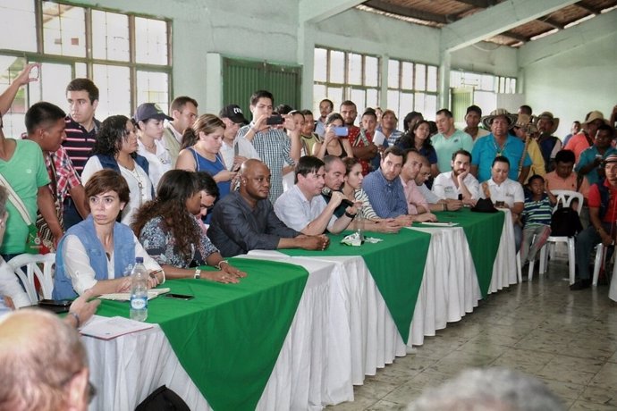 Logran acuerdo en Colombia con Cumbre agraria