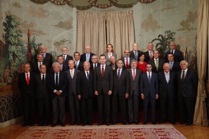 El Rey preside la reunión del Patronato del Real Instituto Elcano