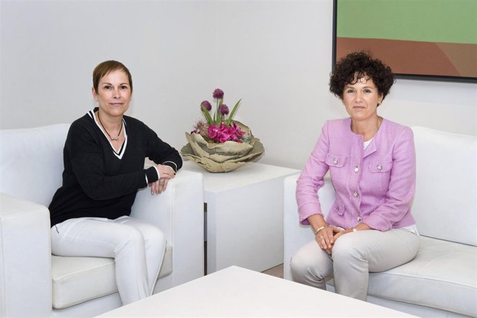 Uxue Barkos y Asun Olaetxea.