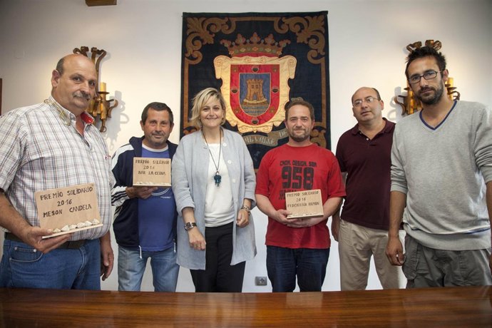 Entrega de premios solidarios a establecimientos 