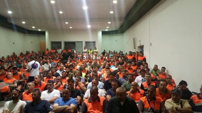 Asamblea de estibadores en Algeciras (Cádiz)