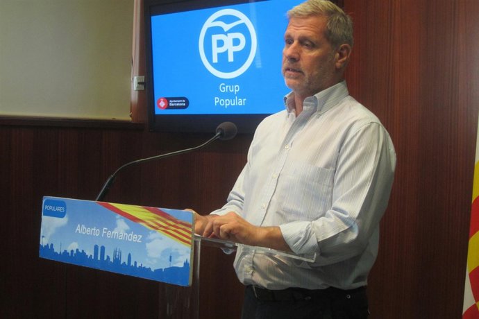 El líder del PP en el Ayuntamiento de Barcelona, Alberto Fernández