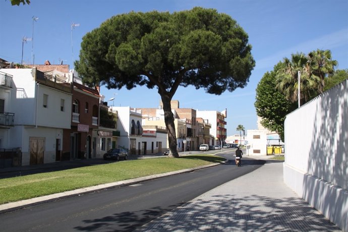 FINALIZA EL ASFALTADO DE LAS CALLES VIRGEN DE CONSOLACIÓN, RAMÓN DE CAMPOAMOR, R